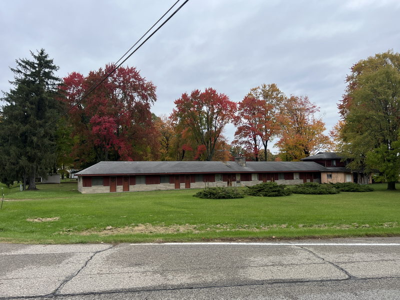 Timberlane Motel - Oct 22 2023 Photo (newer photo)